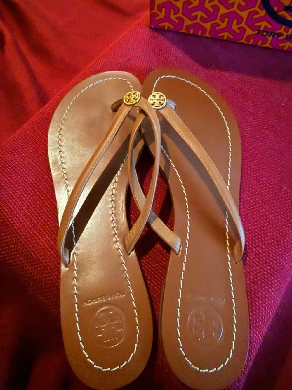 Tory Burch Royal Tan & Gold Terra Thong Veg Leather Sandal Box - Picture 4 of 12